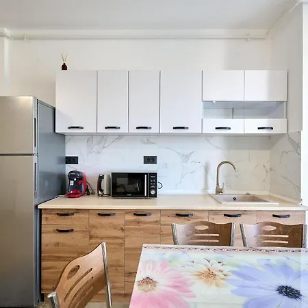 Retro In Infinity Apartman Mamaia